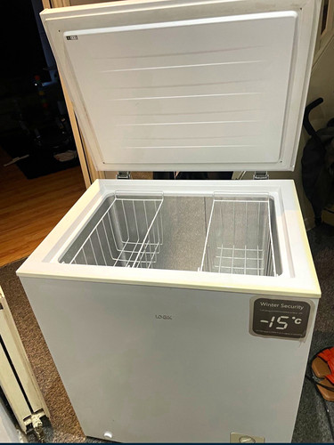 Logik chest freezer - logik,